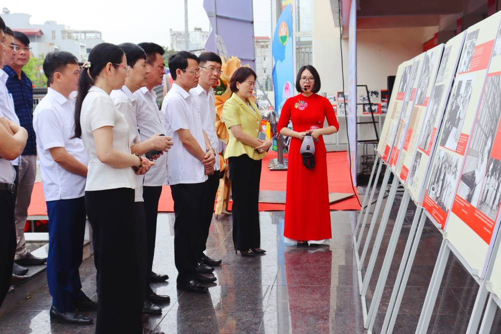 Bảo tàng tỉnh Hưng Yên trưng bày lưu động chuyên đề: “Hồ Chí Minh - Những nét phác hoạ chân dung” năm 2024